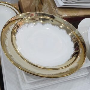 Ensemble plats creux en porcelaine