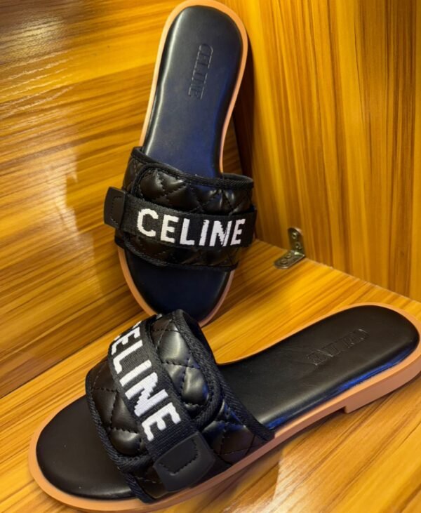 Sandales Celine Matelassées - Claquettes Noires avec Logo