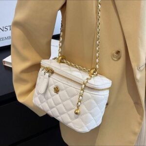 Sac Christian Dior Lady Dior - Mini Cuir Verni Bleu & Charms Dorés