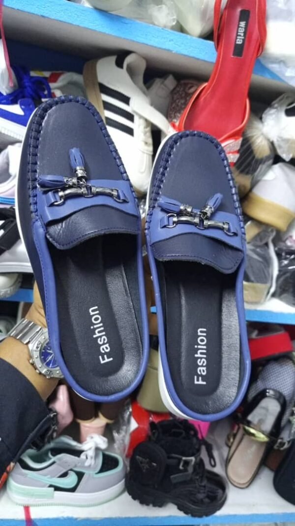 Babouches Mocassins Tendance Bicolores à Boucle et Pampilles – Image 2