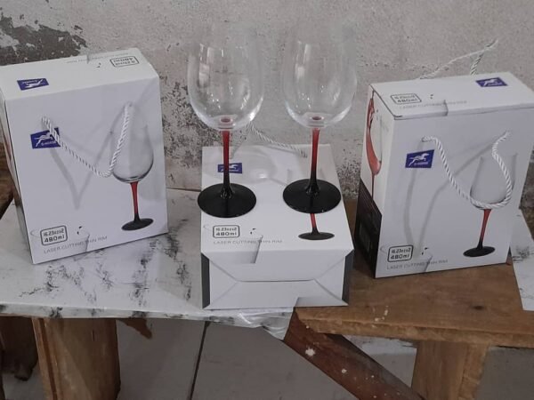Lot de 6 Verres à Vin Rouge Tiges Bicolores (Noir/Rouge) 480ml | Verres Éléguants pour Soirées